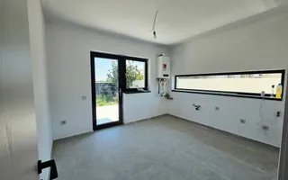 Vila 4 camere in centrul comunei Berceni - Poză 11