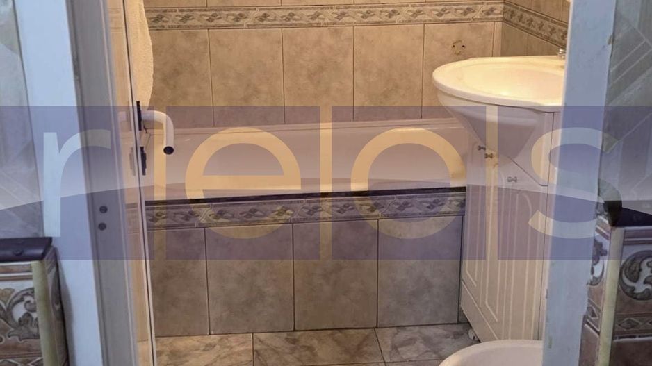 VANZARE 2 AMERE | ZONA TITAN | CENTRALA PROPRIE - Poză 4