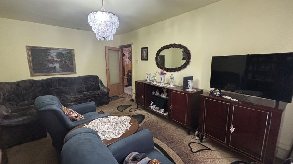 Decomandat in zona Soarelui - Poză 1