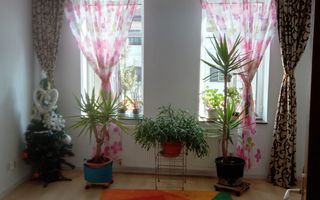 De vanzare Apartament 3 camere + pod in Vila, Vasile Lascar - Eminescu - Poză 8