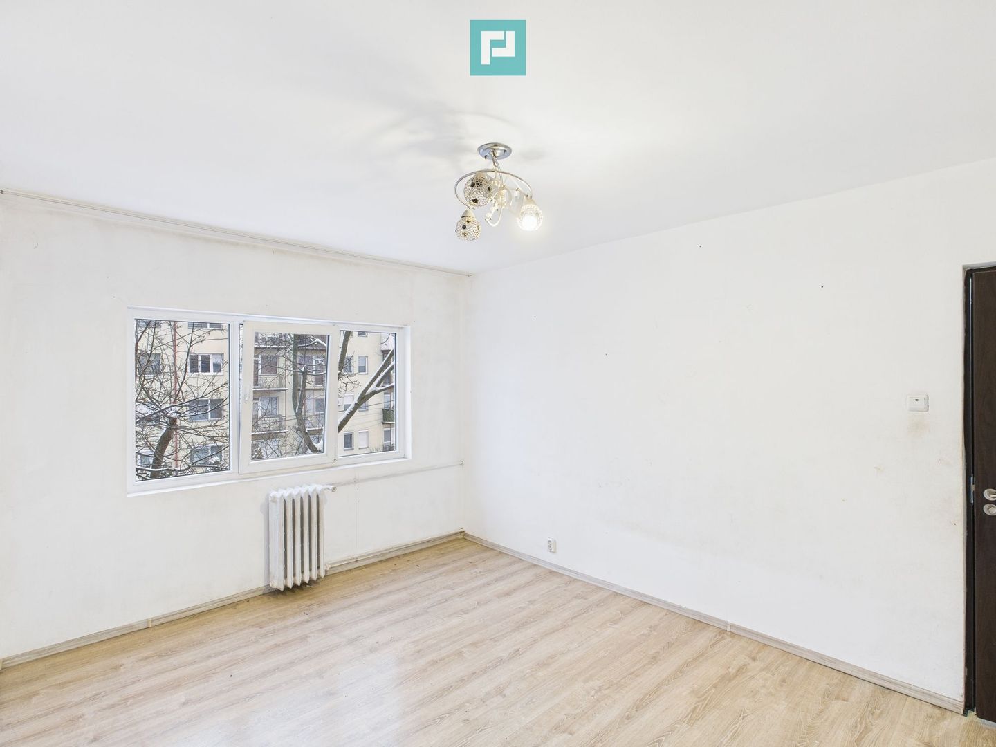 APARTAMENT 3 CAMERE DE VÂNZARE – VELENȚA, CFR - Poză 3