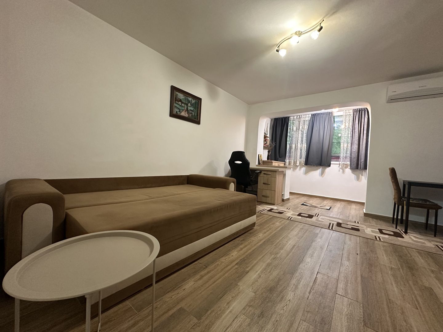 TITAN - Costin Georgian | Chirie Garsoniera la 7  minute de metrou - Poză 4