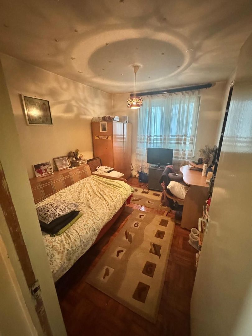 Apartament 3 camere de vânzare – zona centrală - Poză 3