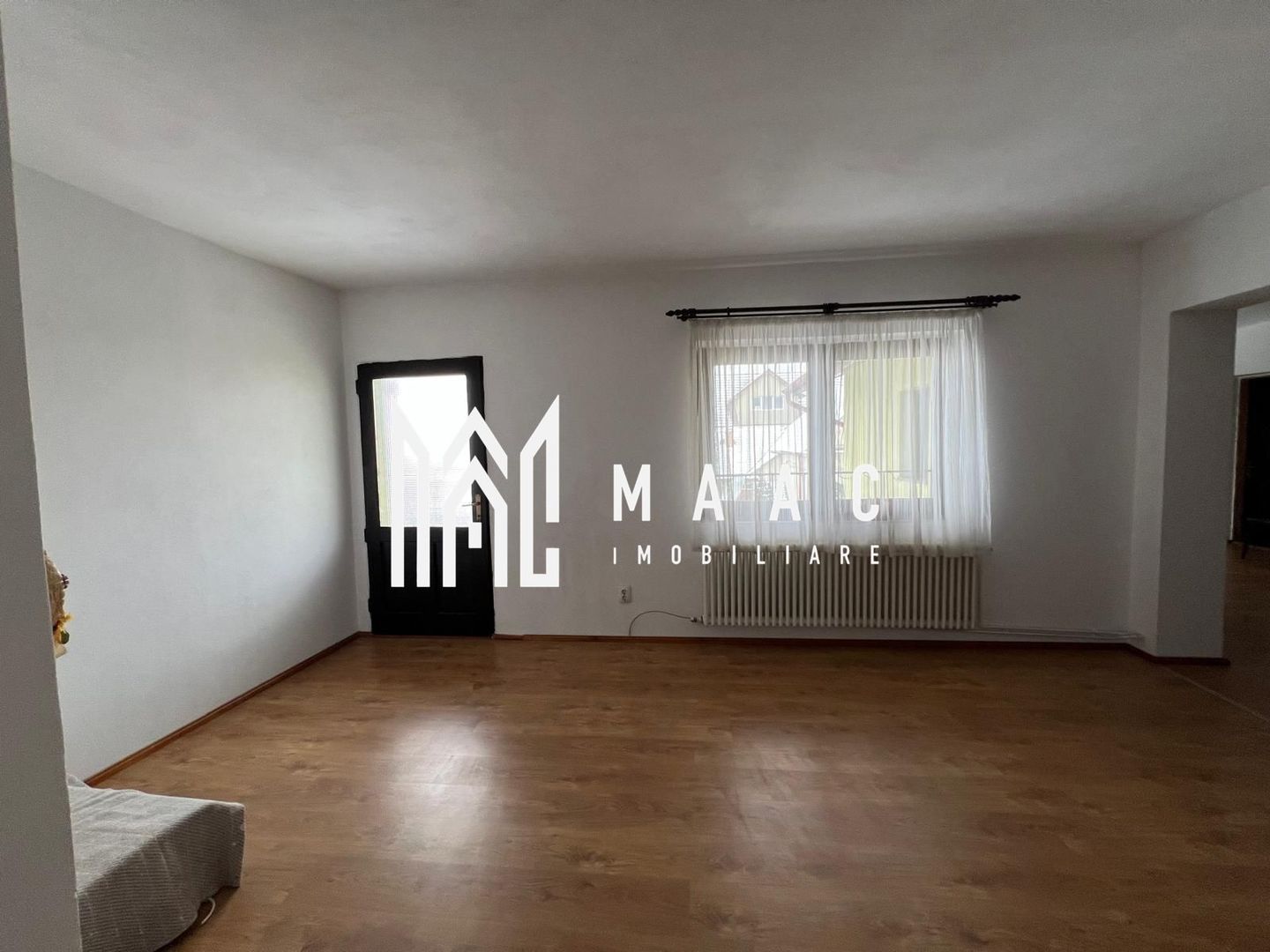 Pensiune + Casa | 626 MPU | Selimbar - Poză 29