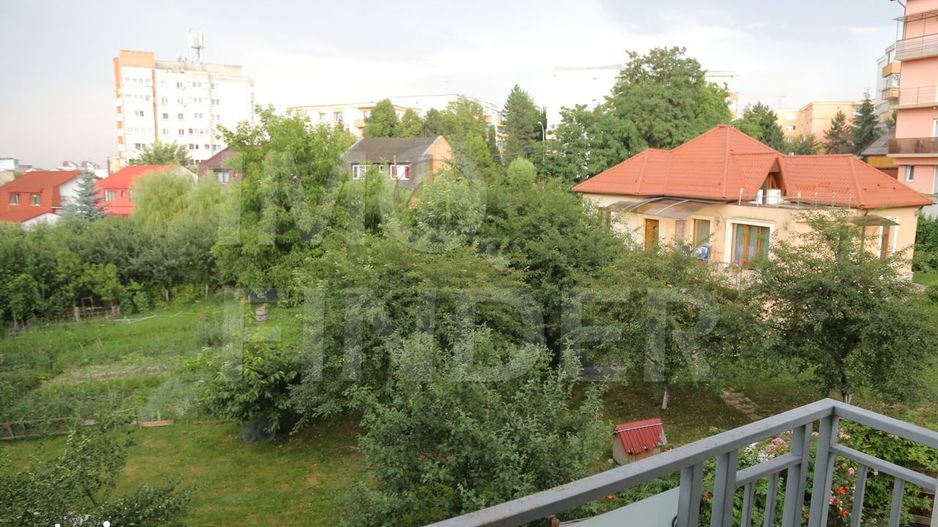 Apartament cu 3 camere în Zorilor strada Rapsodiei - Poză 8