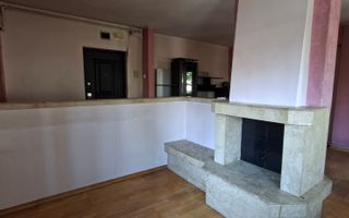 Apartament cu 3 camere - zona semicentrala - Poză 6