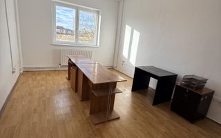 Închiriez o cameră  de 18 mp. - Poză 3