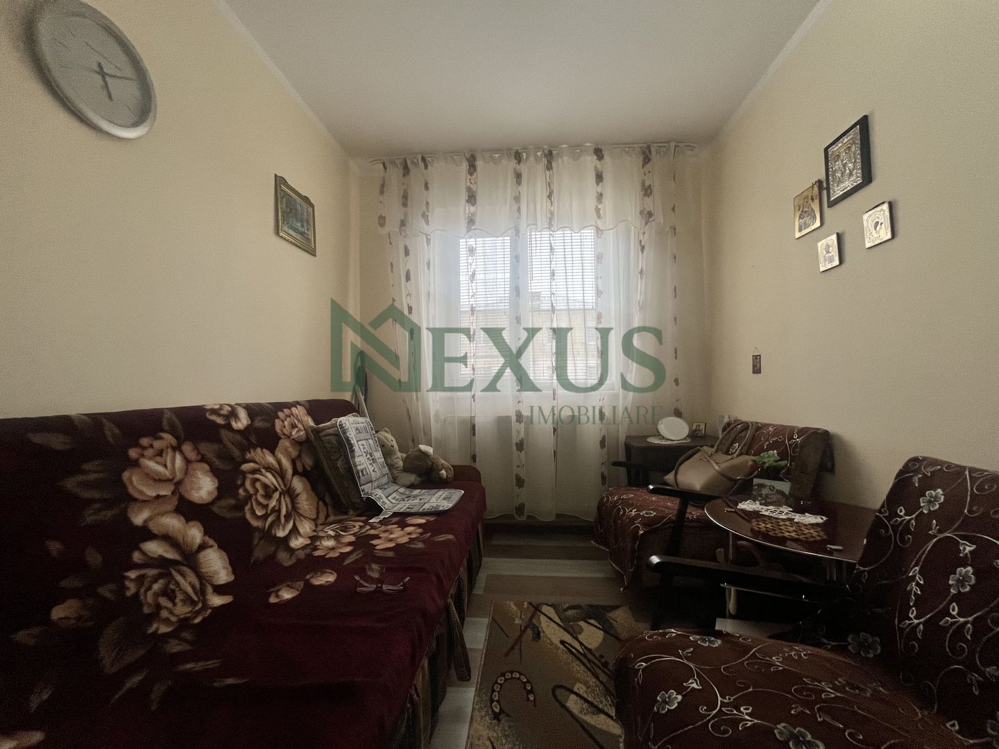 Apartament 3 camere, Buhuși - Poză 9