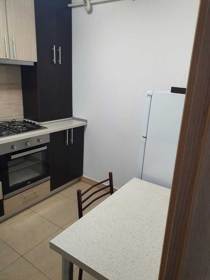 Garsonieră de Închiriat Apărătorii Patriei - Poză 2