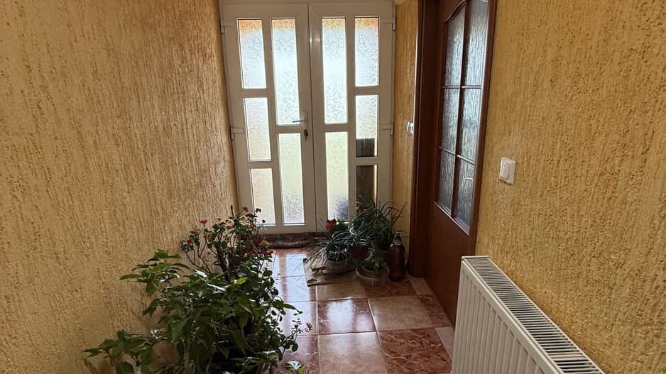 Vila construită in 2010 - P+1+pod - S=236 mp și curte 238 mp Campina! - Poză 28