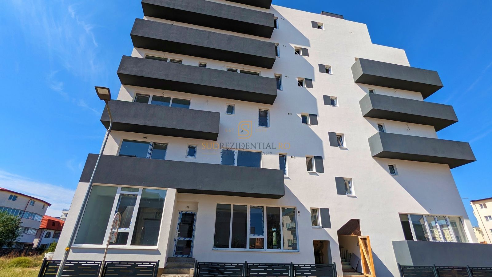 Spatiu comercial nou, Brancoveanu-Luica, 195 mp + parcare proprie - Poză 1