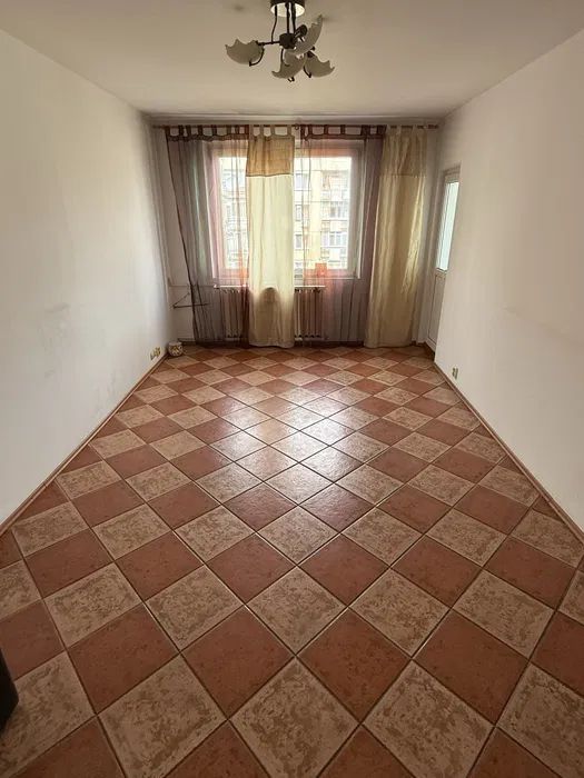 Apartament 2 camere de vanzare Lujerului - Poză 1