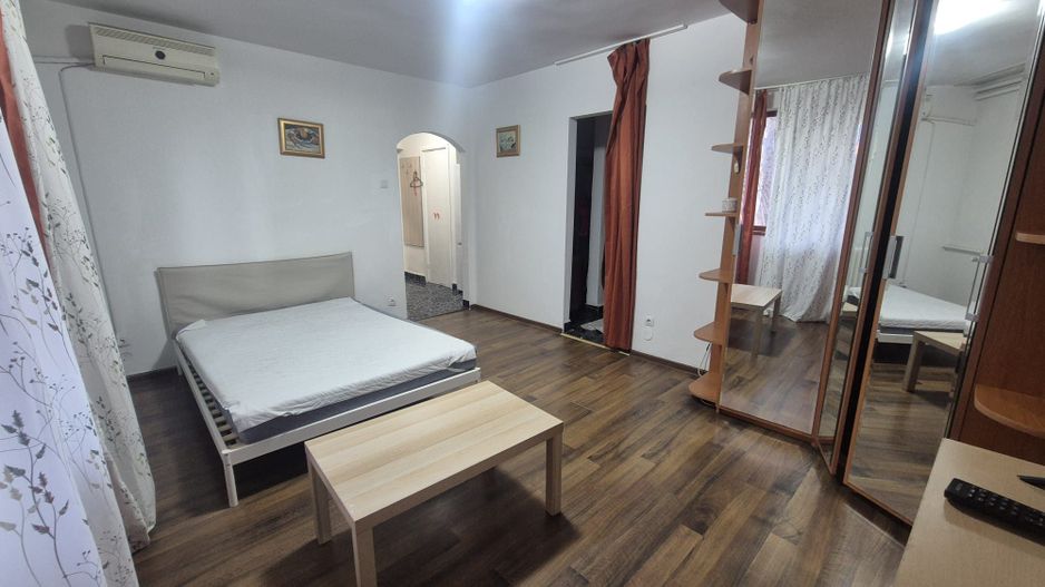 GARSONIERA PIATA SUDULUI, BUCATARIE INCHISA, MOBILAT, METROU 15 MINUTE - Poză 1