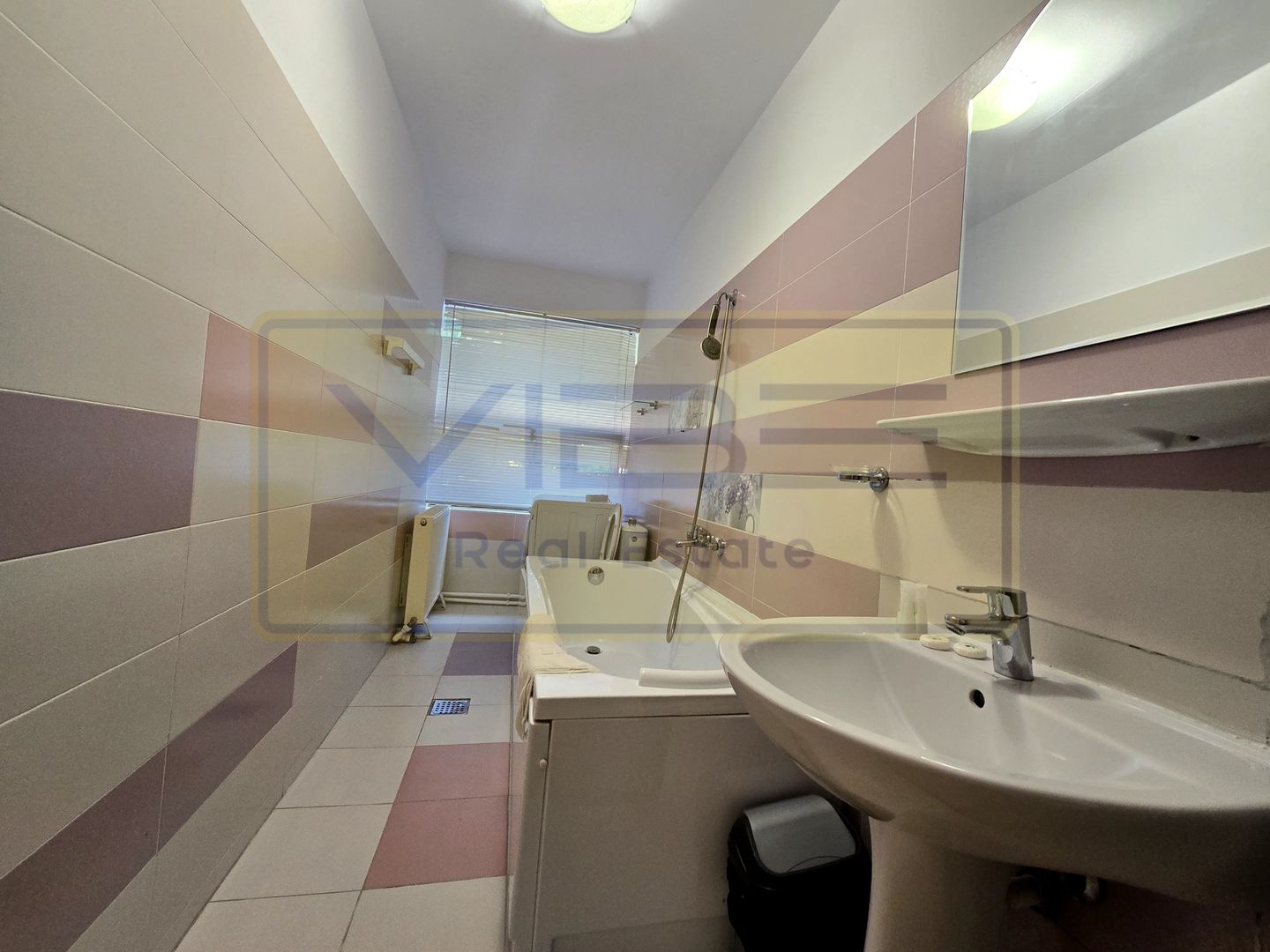 Semicentral- 24 min walk to UMF-  2 room apartment- new building - Poză 8