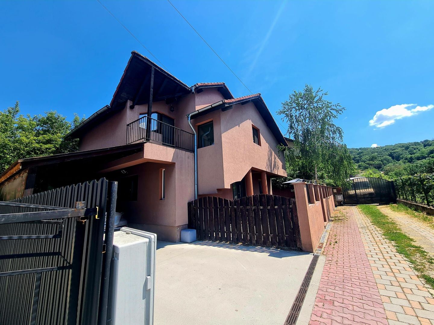 Casa de vanzare / Goranu - Poză 1