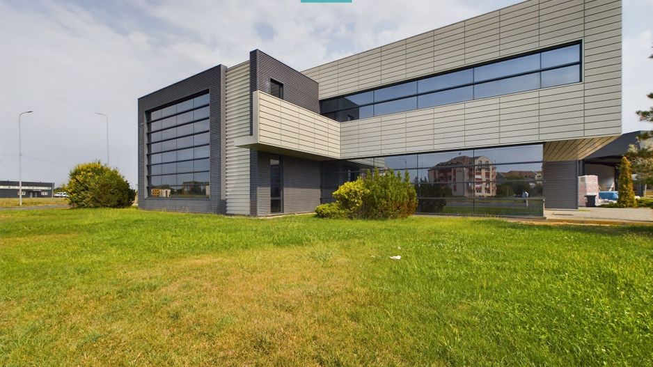 Clădire modernă pentru birouri 340 mp - Poză 1