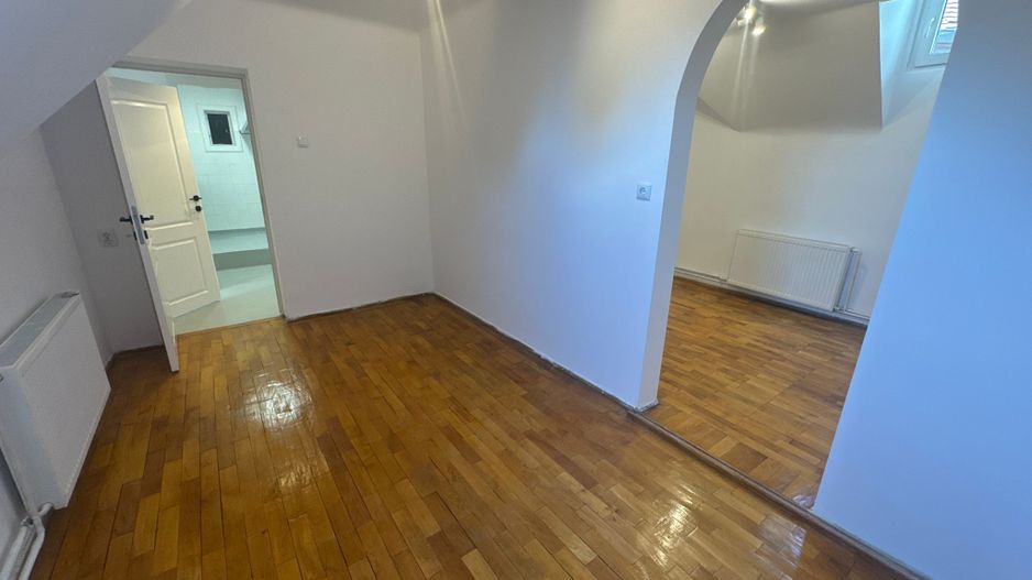 Apartament 3 Camere Nemobilat Pretabil Birou - Poză 1