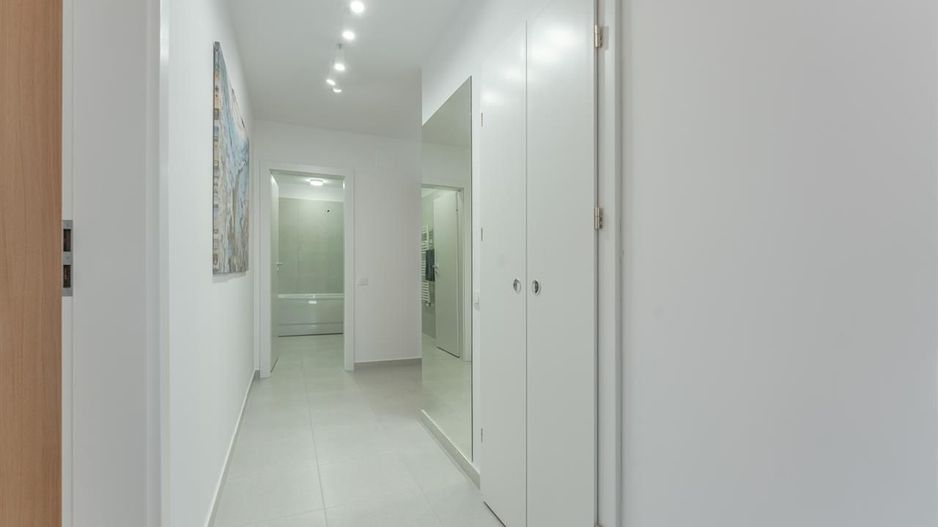 Apartament Urban Plaza cu loc de parcare - Poză 13