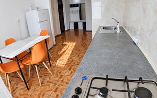 Apartament cu 2 camere, zona Spitalul Județean, Brașov - Poză 1