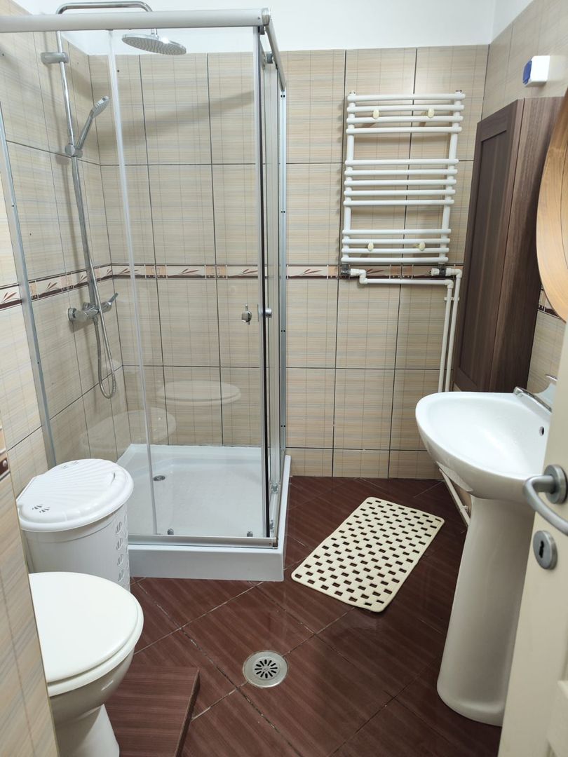 De Inchiriat Apartament 2 camere, centrală proprie, București Mall - Poză 10