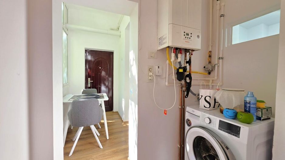 Piata Romana, 4 camere 138 MP total, Etaj 2/9, renovat - utilat, liber - Poză 11