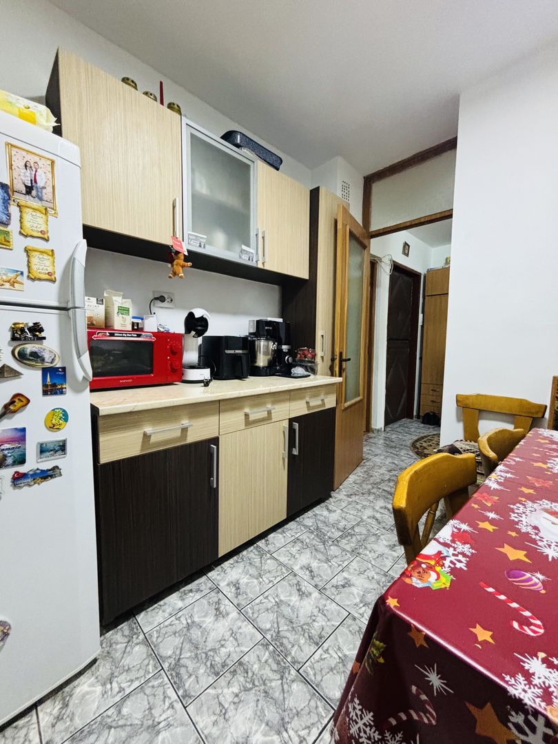 Apartament decomandat, tip PB, 2 camere, Velența - Poză 1