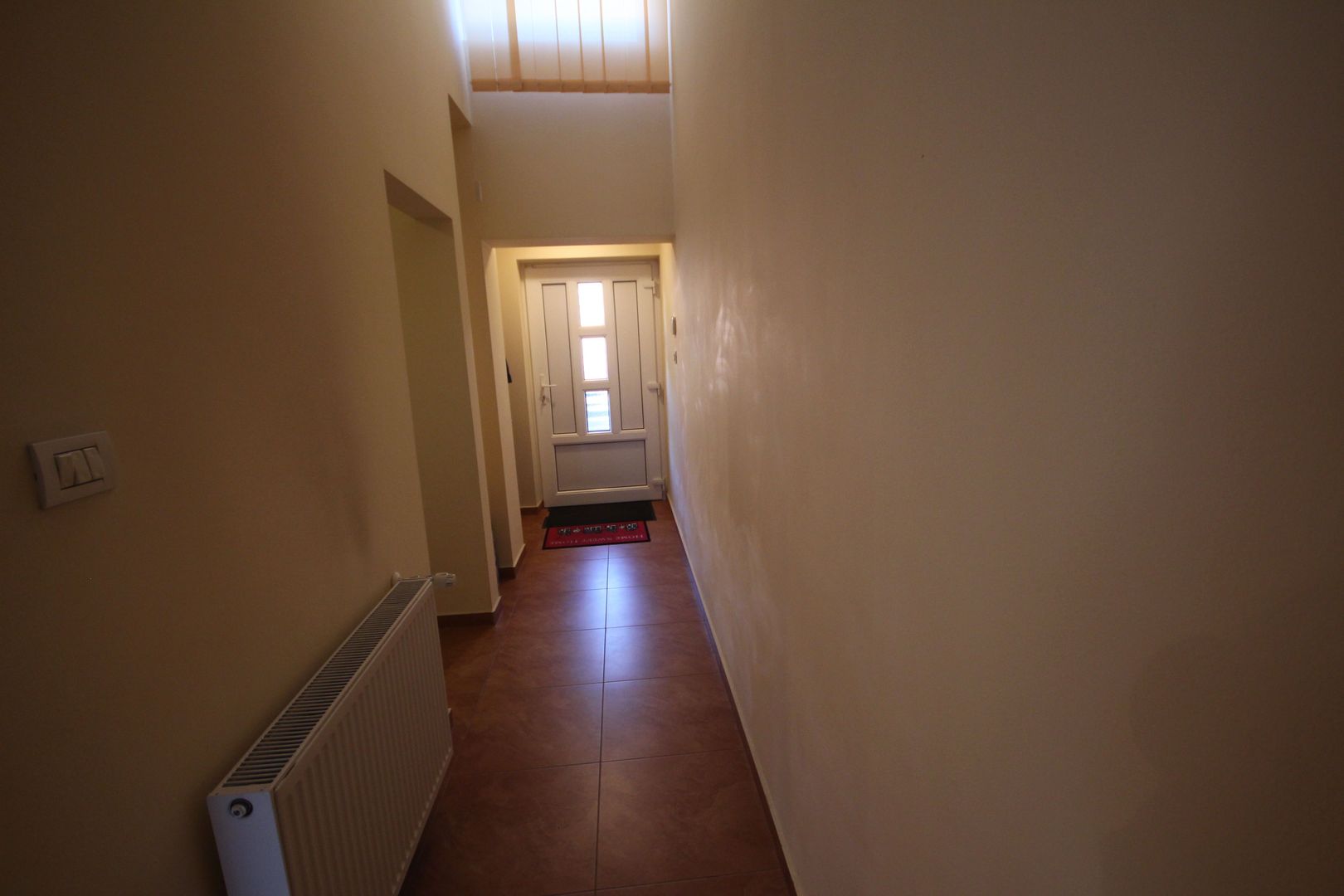 Vila spatioasa ideala pentru diferite activitati sau ptr.locuit -NEMOBILATA - Poză 11