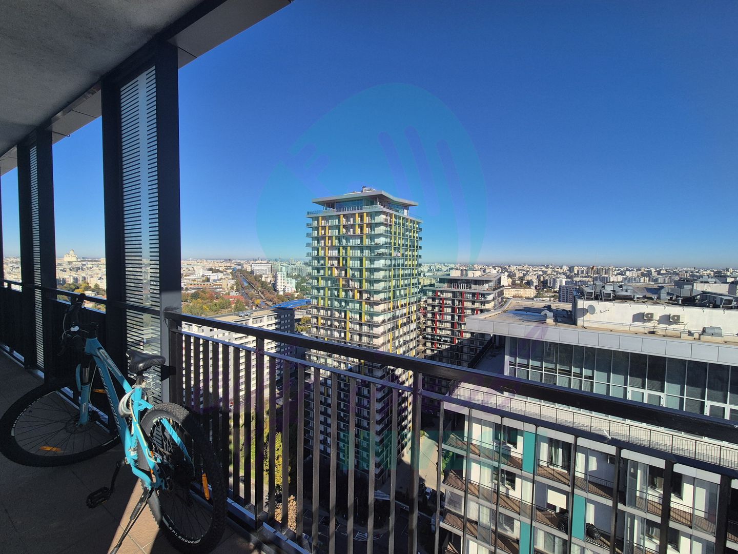 3 camere cu view spectaculos in Asmita Gardens - Poză 19