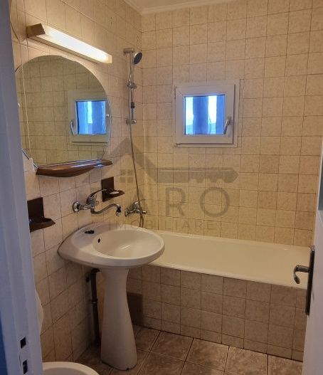 🏡 Apartament 2 camere de închiriat – Ultracentral | Piața Trandafiril - Poză 4