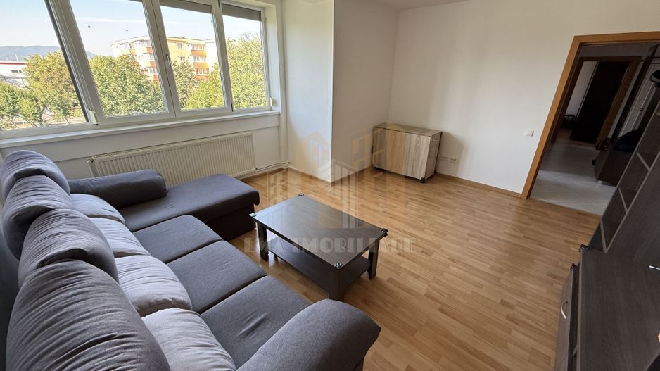 Apartament 2 camere decomandat Strada Harmanului Triaj Brasov - Poză 3