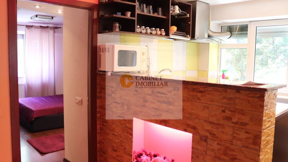 2 Camere - Hol Locuibil | Decomandat | 3/10 | Credit | M Lujer - 3 min - Poză 16