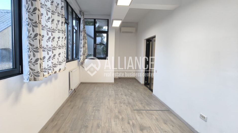 CENTRU ANAF(COD03) - Birou luminos ,cu teras, in cladire noua ! - Poză 6