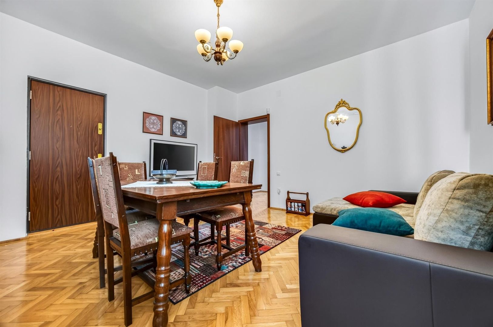Casa pe 3 niveluri | Terasa cu priveliste | 3 parcari | Pozitie centrala - Poză 22