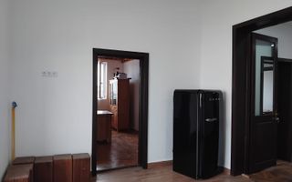 SPAȚIU DE BIROURI DE ÎNCHIRIAT – 249 MP Bd Regele  Mihai - Poză 5