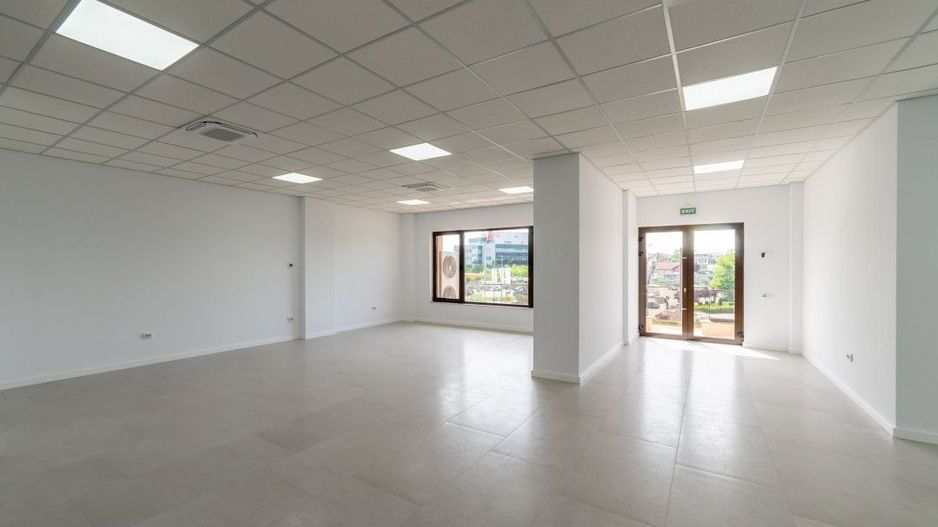 Spațiu comercial generos – 160 mp – poziție premium pe Craiovei! - Poză 9