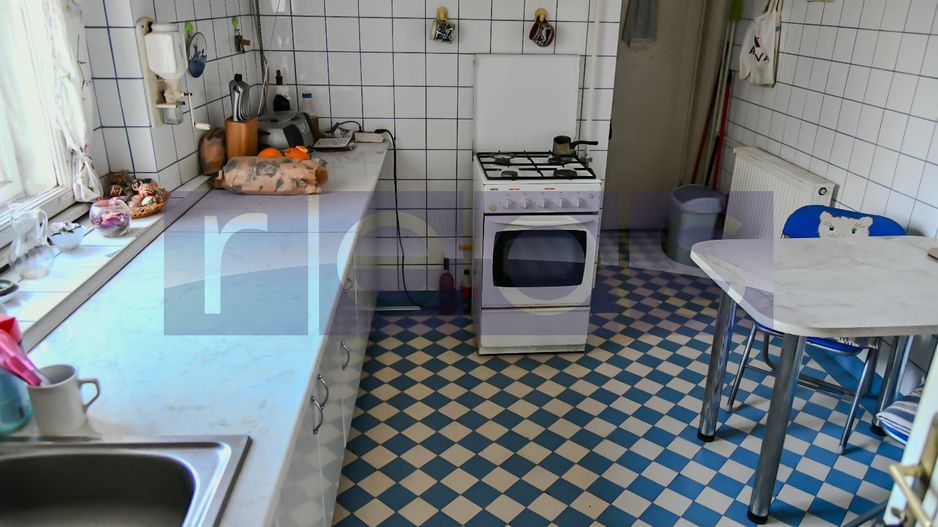 INCHIRIERE| 3 Camere In Vila | CURTE ȘI GARAJ - Poză 13