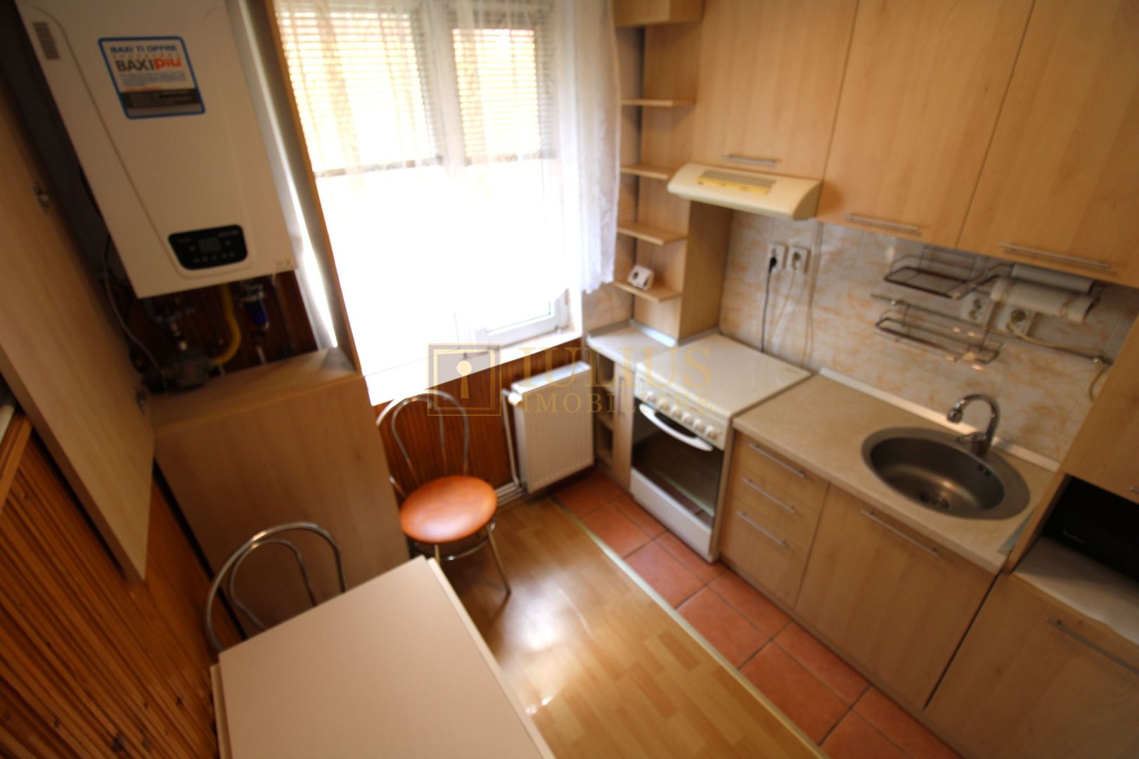 Zona Dacia, decomandat, centrala proprie, clima - Poză 14