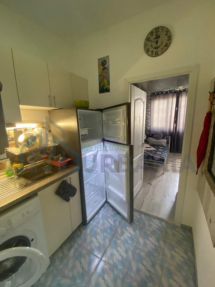 Închiriez Garsonieră – # (Zona Piata Nicolina) - Poză 4