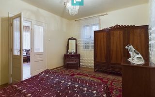 Casă pitorească în județul Arad - Poză 6