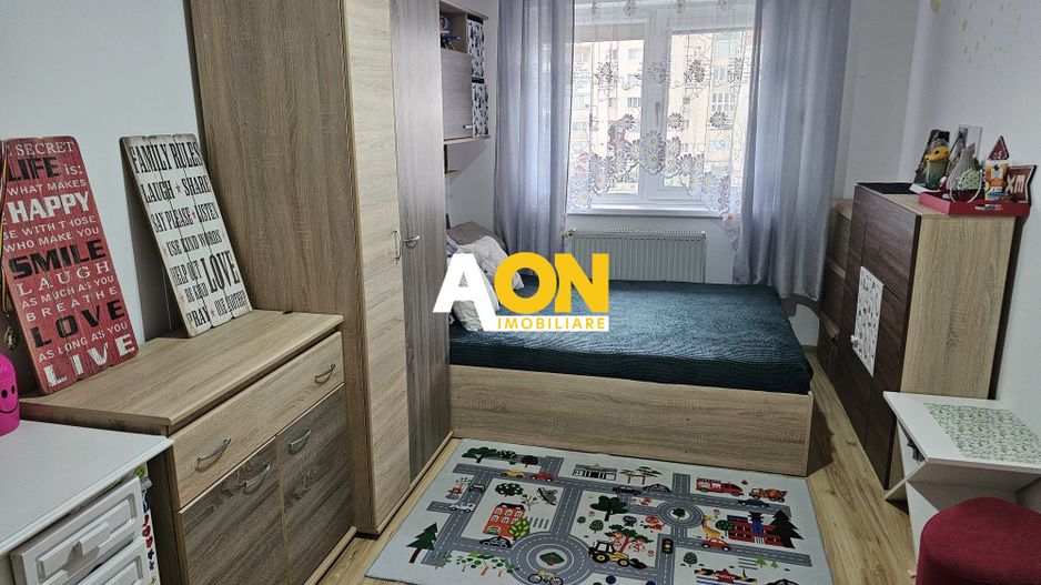 Apartament 3 camere, Cetate, etaj intermediar - Poză 5
