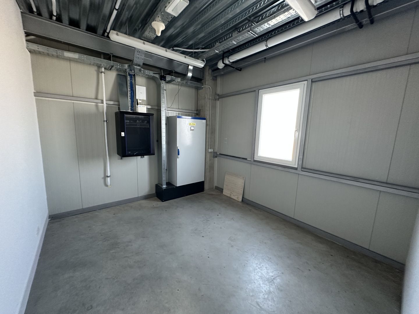 Hala depozitare cu birouri zona de N - Poză 6