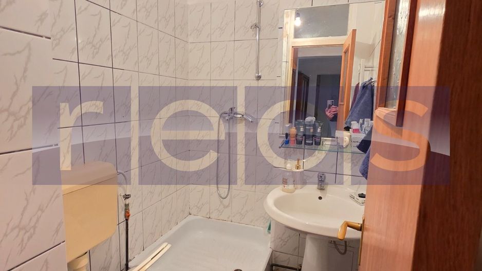 VANZARE 4 CAMERE DECOMANDAT -CRANGASI - Poză 17