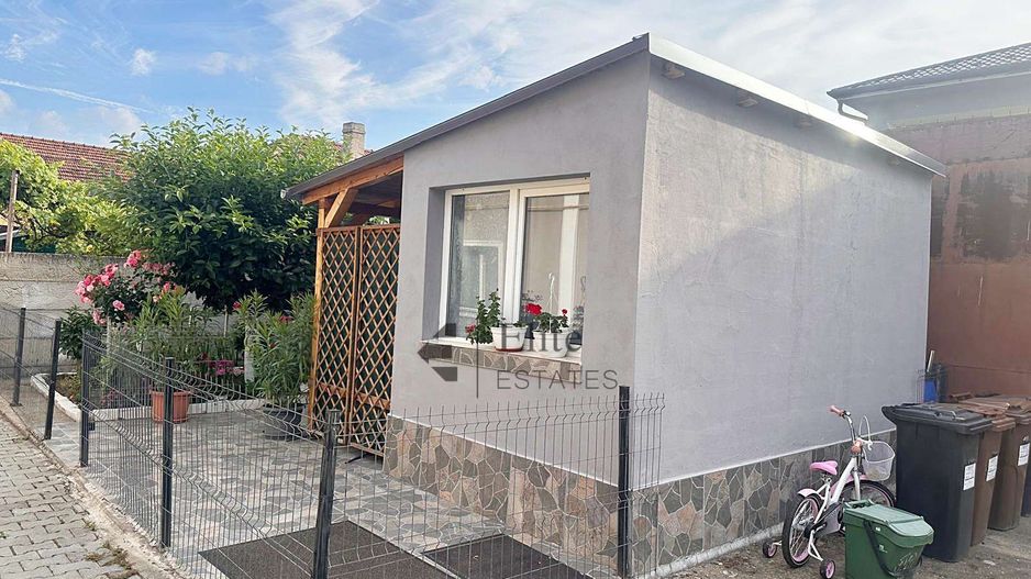 Casă cochetă intr-o zonă centrală foarte apreciata din Oradea - Poză 11