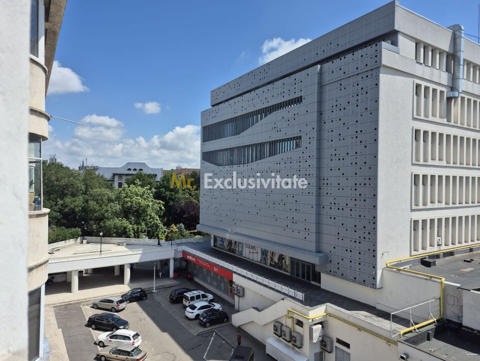 Apartament ultracentral, 3 camere, cu priveliste impresionanta, langa Mercur - Poză 11