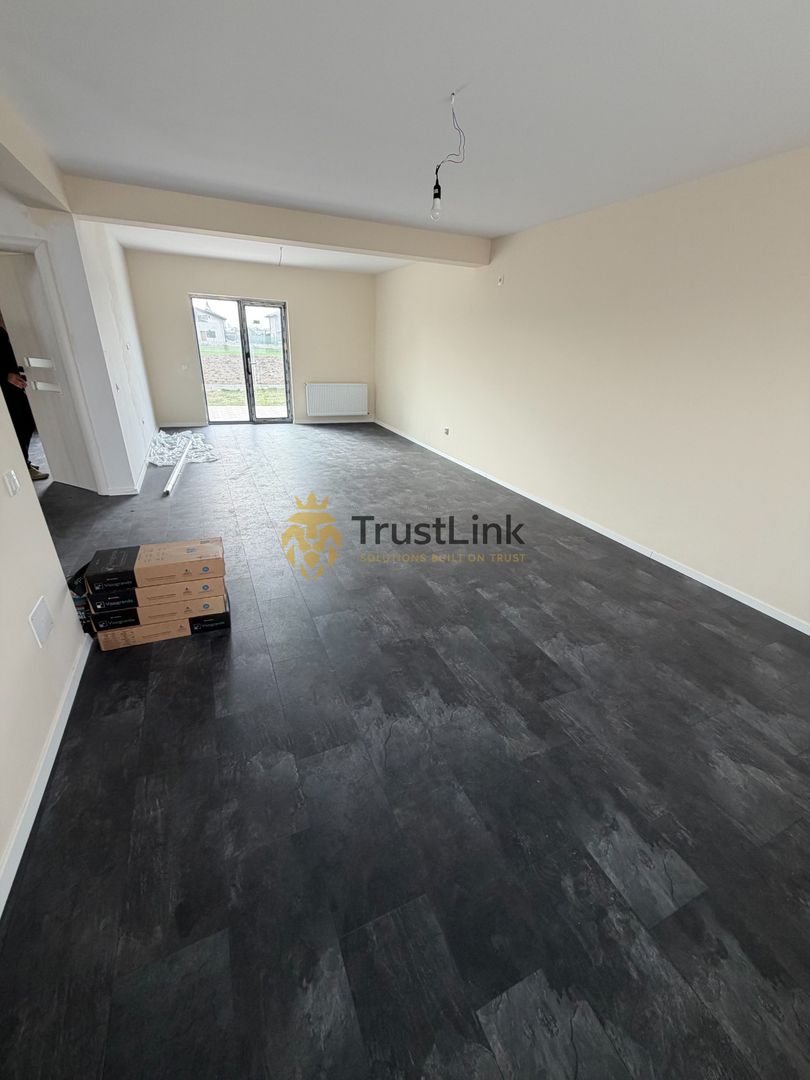 Casa de vanzare 4 camere Finalizata 380mp curte comuna Berceni - Poză 8