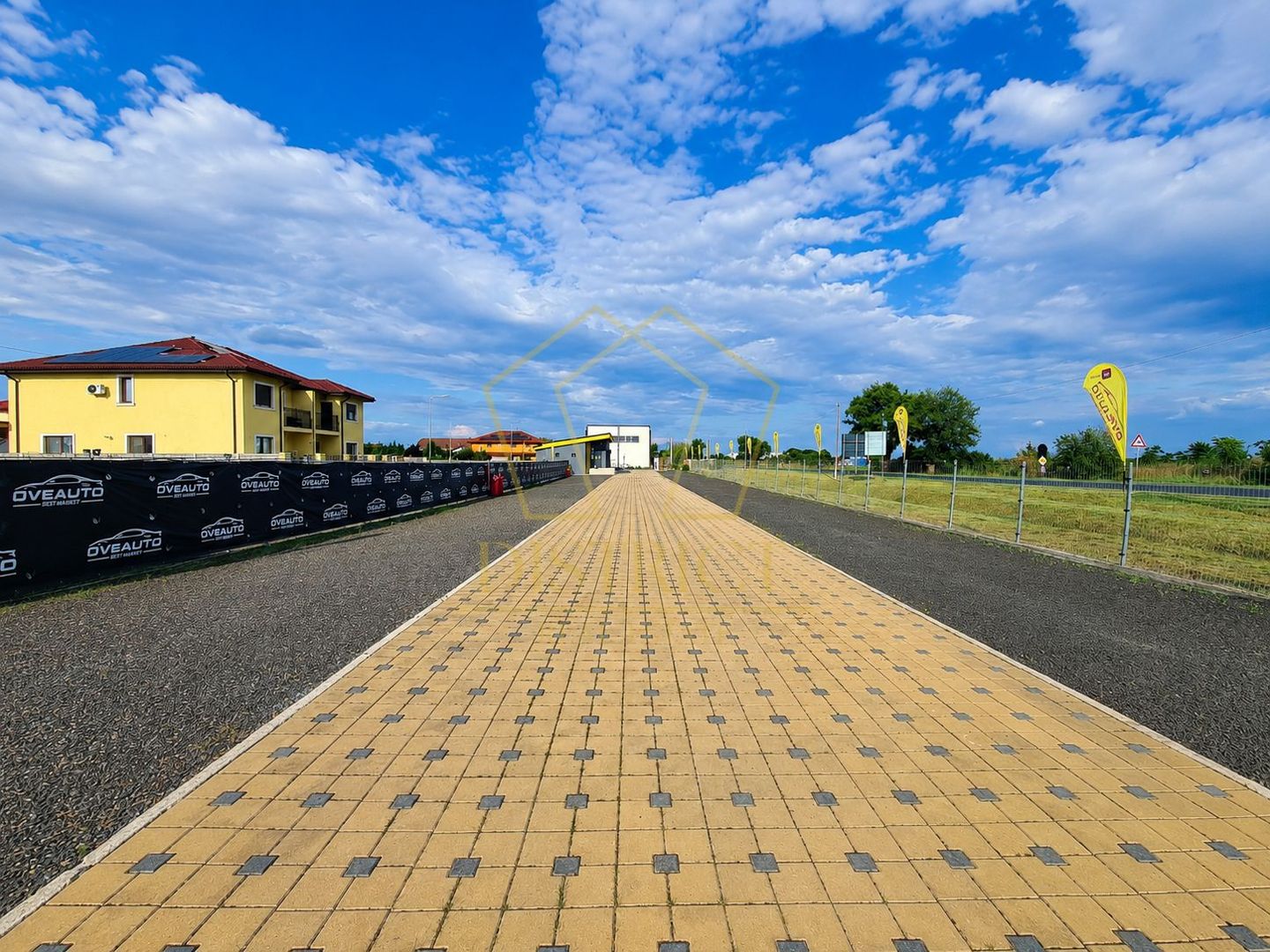 COM 0% Pozitie excelenta, spatiu cu teren servicii | Intrare Sacalaz - Poză 22