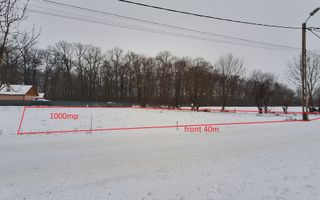 Teren 1000mp intravilan la liziera padurii, acces din drum asfaltat. - Poză 1