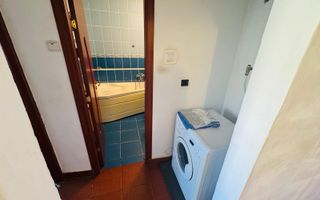 Apartament 3 camere, decomandat,etaj 4 (zona centrala Hotel Traian) - Poză 6
