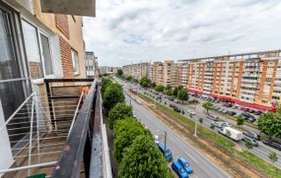 79.900 € | Vlaicu (între UTA și Lebăda) | 2 camere decomandat | lift