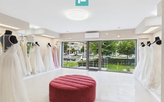 Spațiu modern cu acces stradal în zona circulată - Poză 1